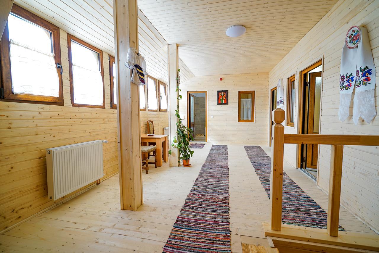 Casa Ralucai Hotel Moisei Luaran gambar