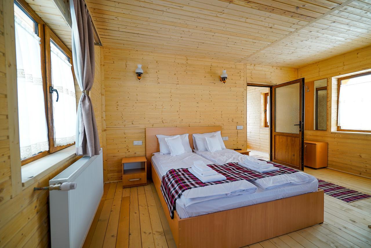 Casa Ralucai Hotel Moisei Luaran gambar