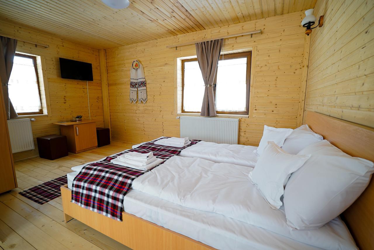 Casa Ralucai Hotel Moisei Luaran gambar